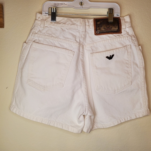 Giorgio Armani Jeans Vintage Shorts, White, Size 12 - Picture 6 of 13